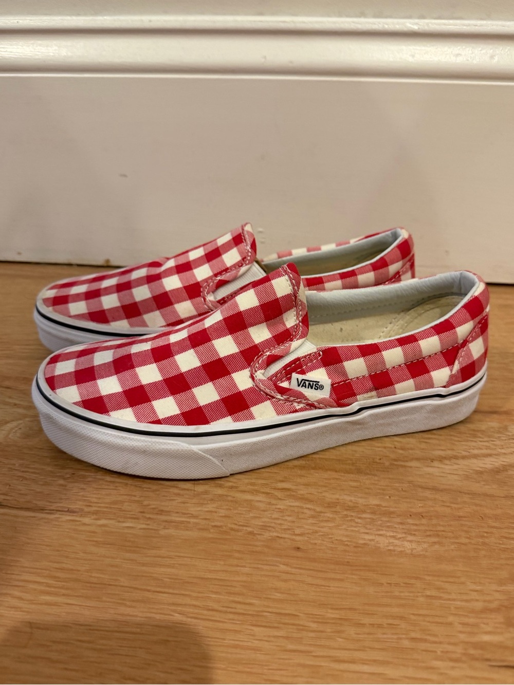 Vans Slip-On in Red Gingam